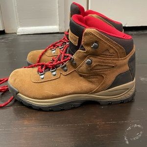 Columbia hiking boots